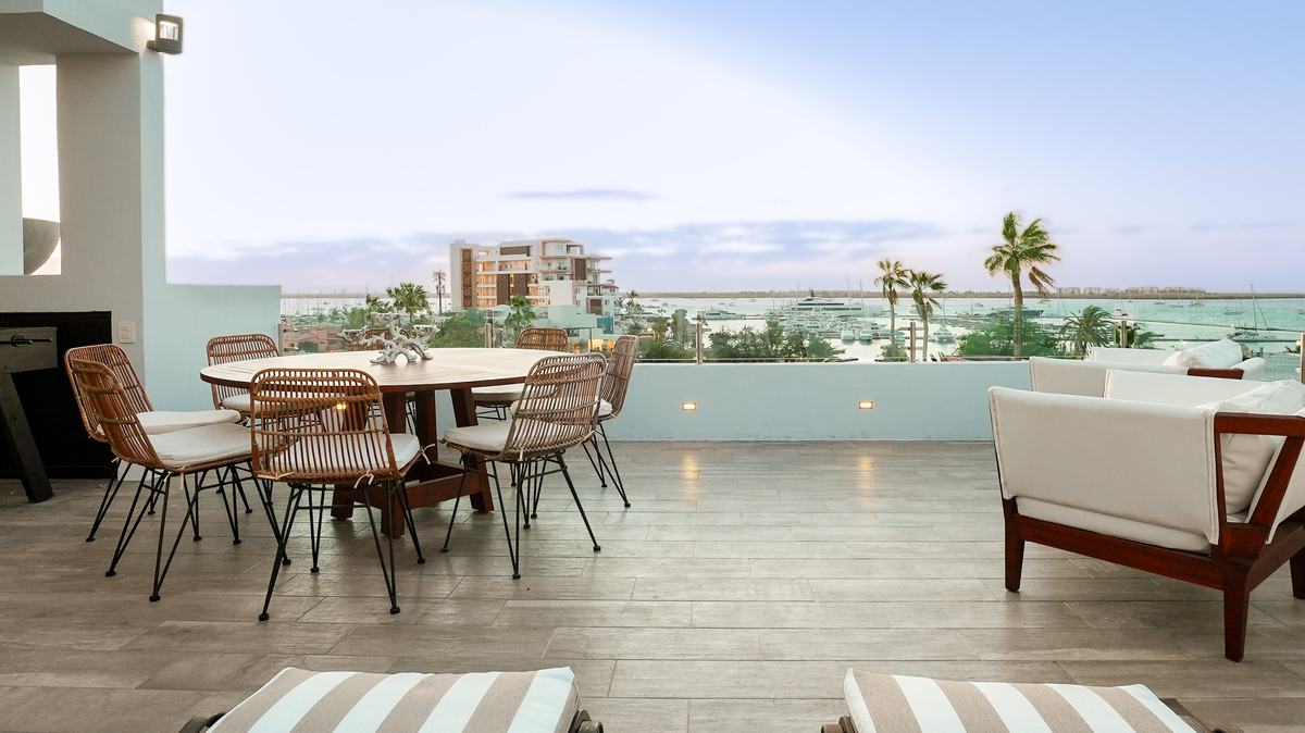 Terraza con vista a la ciudad de La Paz